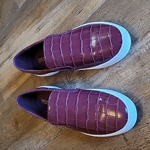 Michael Kors KEATON SLIP ON Sneaker Embossed Croc Dark Berry Burgundy Size 7.5 M